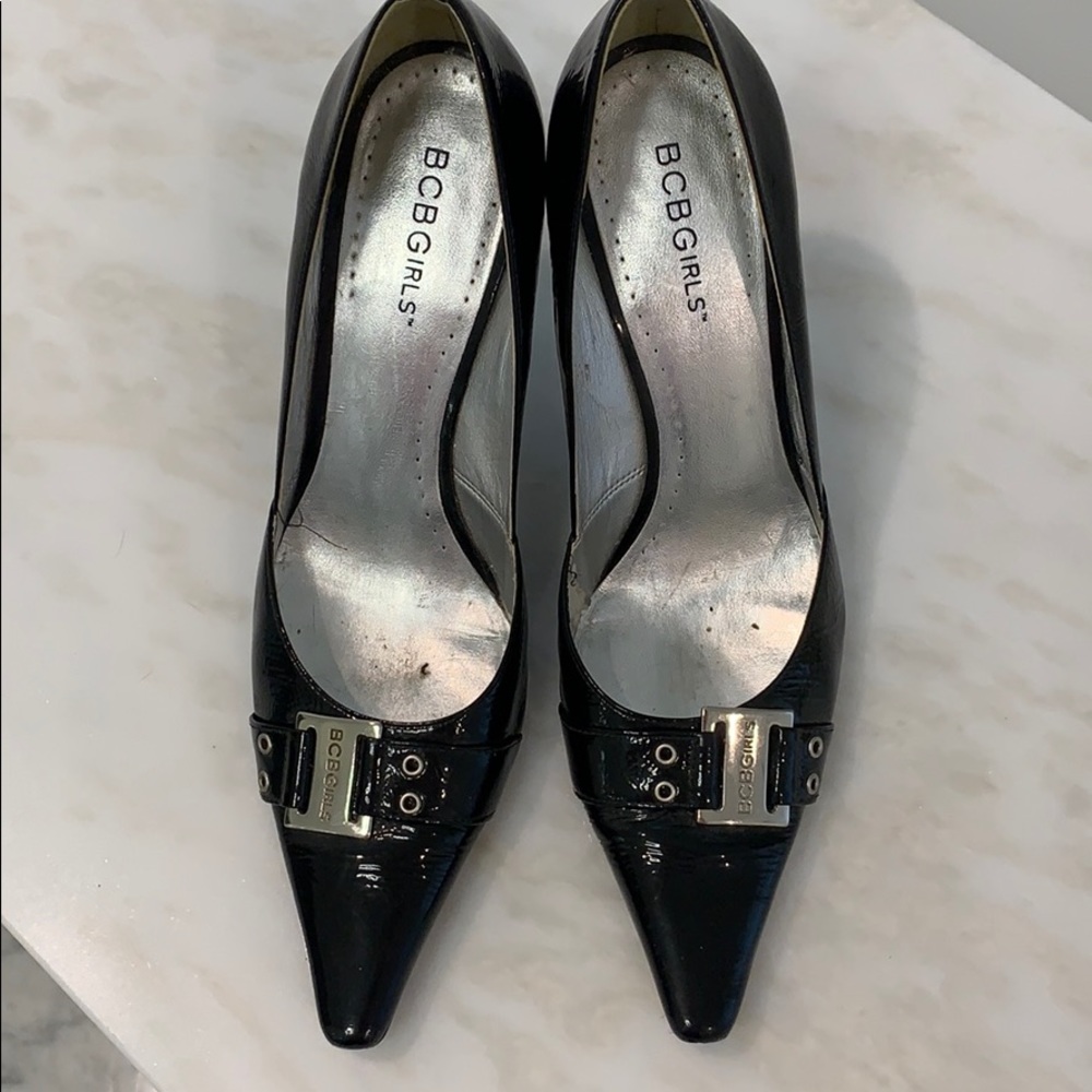 BCBG Girls black patent leather pumps with buckle